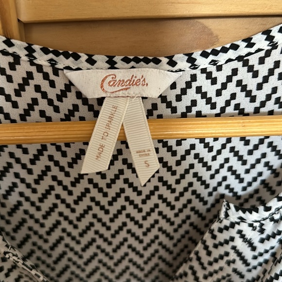 Classy Tank Top - Picture 2 of 3